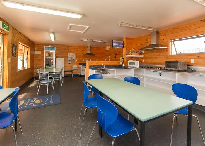 Tasman - 4*