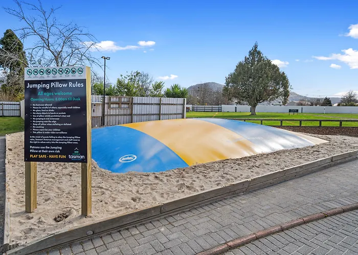 Tasman - 4*